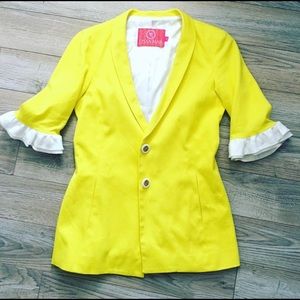 Lissa Mar ruffle blazer